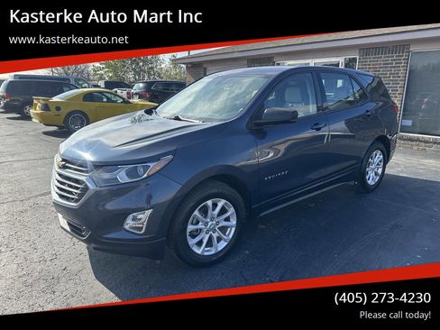 Used 2018 Chevrolet Equinox LS image 1