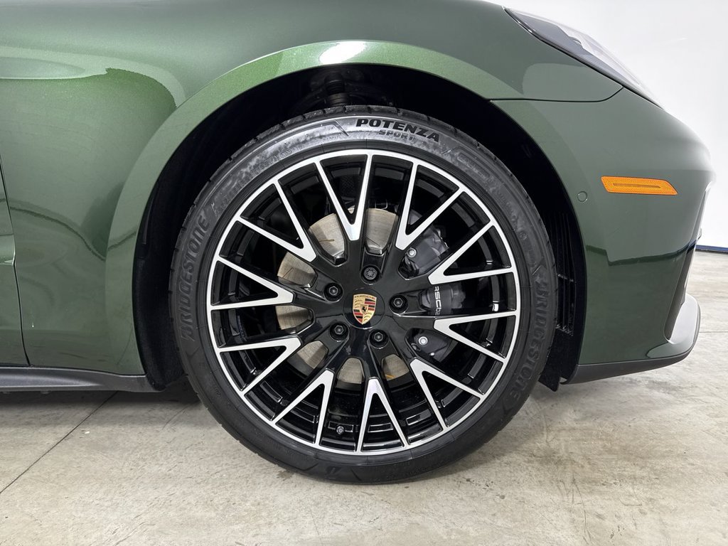 New 2026 Porsche Panamera 4 AWD/4WD image 15