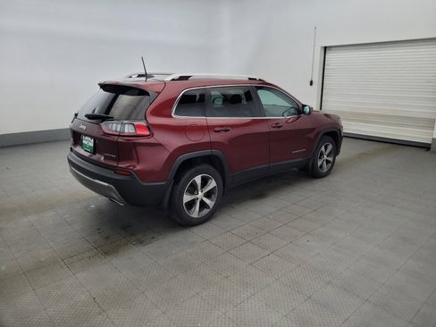 Used 2019 Jeep Cherokee Limited w/ Luxury Group AWD/4WD image 10