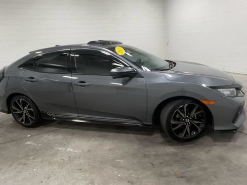 Used 2017 Honda Civic Sport Touring image 4