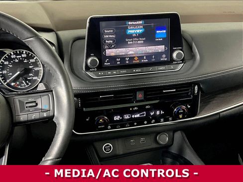 Used 2021 Nissan Rogue SL FWD image 9