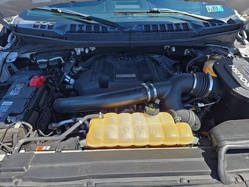 Used 2018 Ford F150 Raptor w/ Equipment Group 801A Mid AWD/4WD image 9