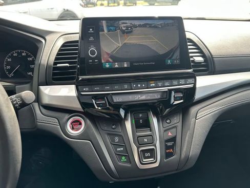 Used 2025 Honda Odyssey Sport-L image 16