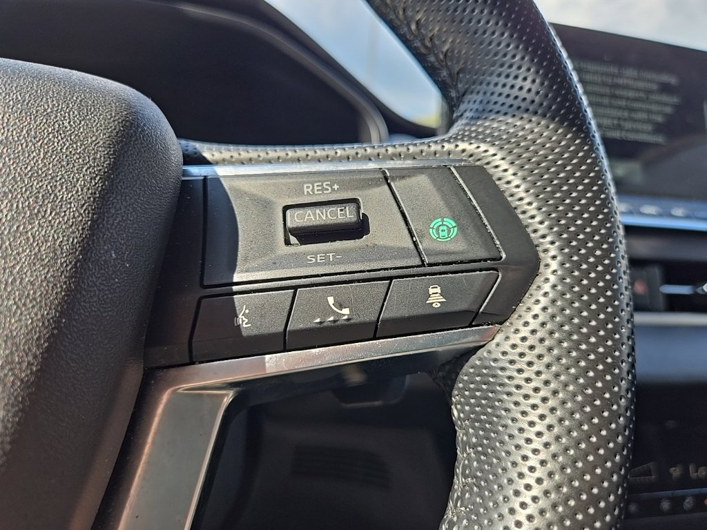 Used 2024 Mitsubishi Outlander SE AWD/4WD image 15