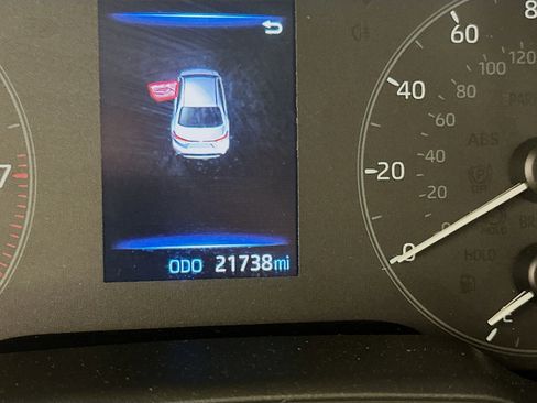 Used 2024 Toyota Corolla LE FWD image 19