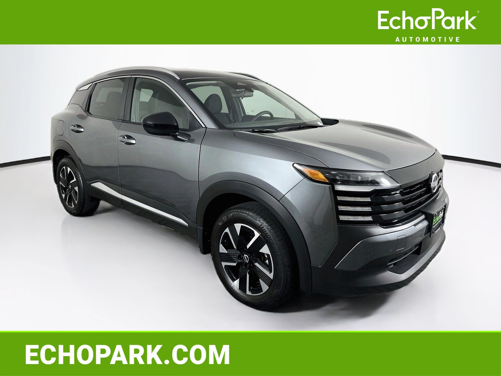 Used 2026 Nissan Kicks SV w/ SV Premium Package AWD/4WD image 1