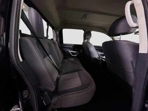 Used 2021 Nissan Titan SV w/ SV Convenience Package image 26