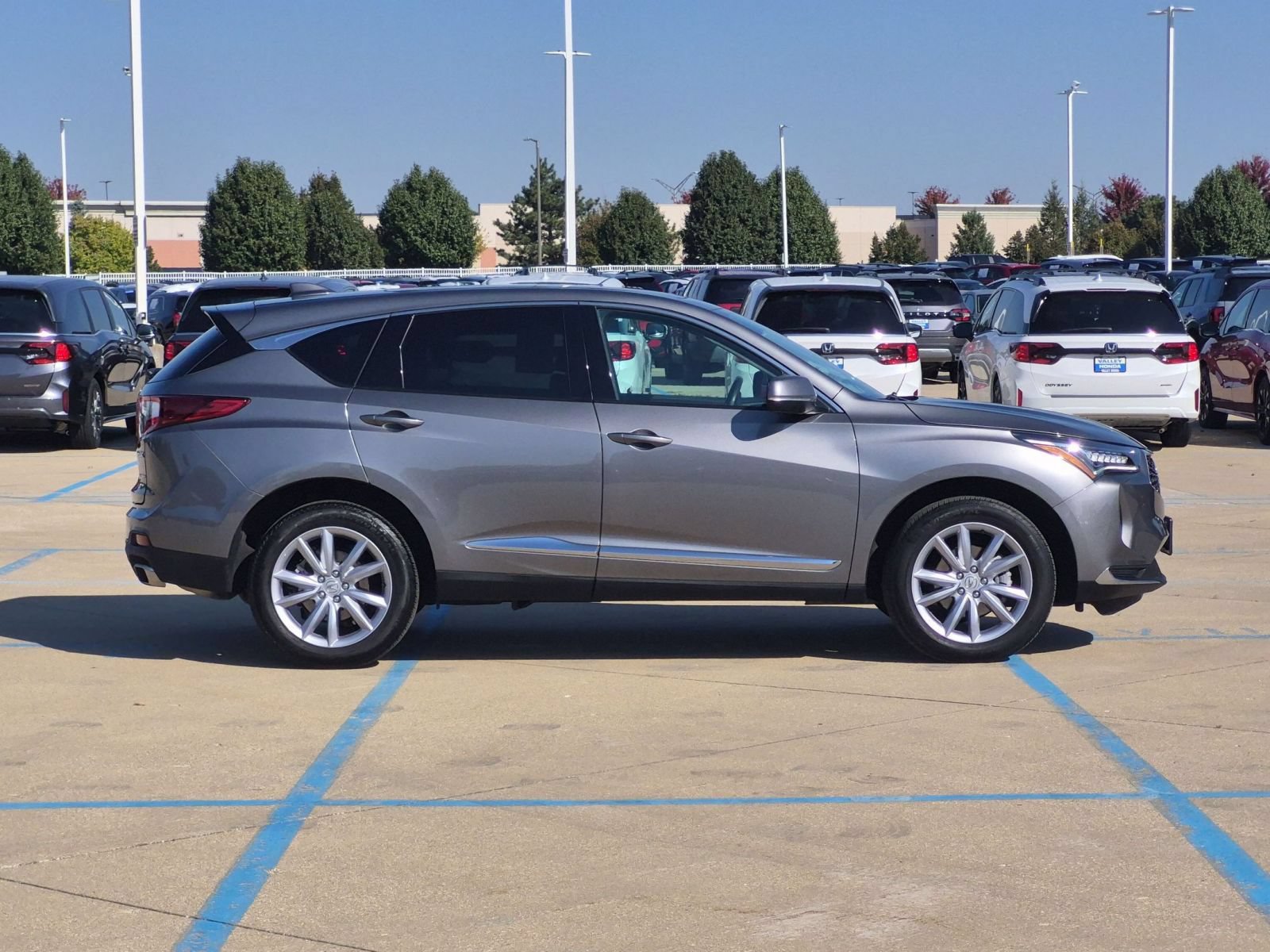 Used 2023 Acura RDX AWD image 5