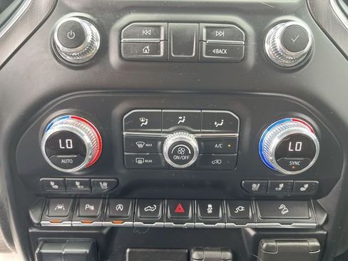 Used 2020 GMC Sierra 1500 AT4 w/ AT4 Premium Package AWD/4WD image 19