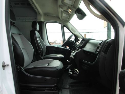 Used 2023 RAM ProMaster 3500 FWD image 10