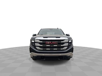New 2026 GMC Sierra 1500 SLE w/ Preferred Package