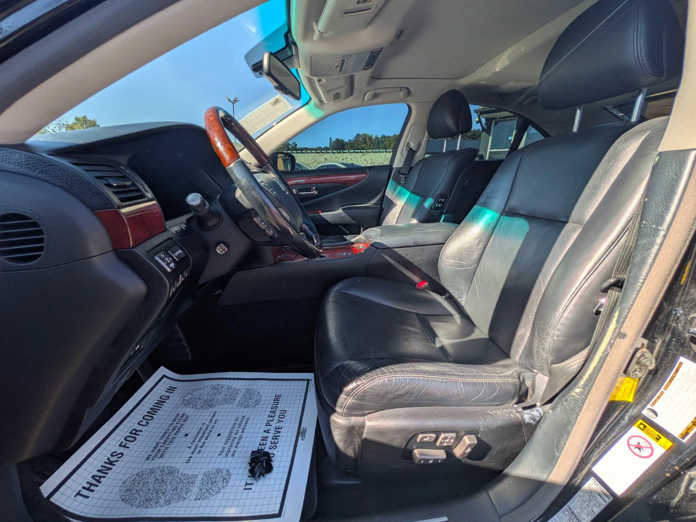 Used 2012 Lexus LS 460 AWD w/ Comfort Pkg image 15