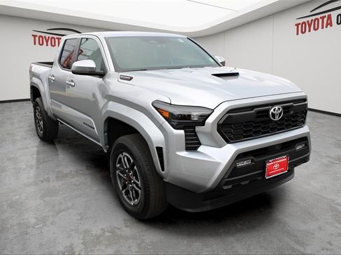 Used 2024 Toyota Tacoma TRD Sport image 6