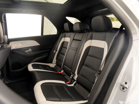 New 2026 Mercedes-Benz GLE 63 AMG S image 19