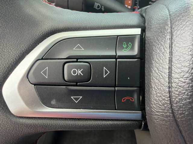 Used 2025 Jeep Compass Trailhawk AWD/4WD image 26
