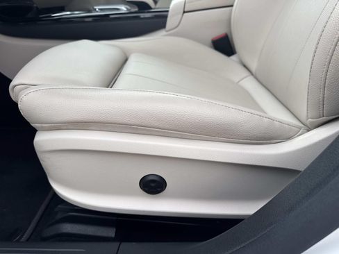 Used 2023 Mercedes-Benz CLA 250 w/ Premium Package image 18