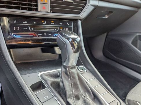 Used 2025 Volkswagen Jetta Sport image 18