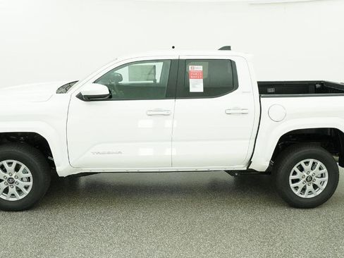 New 2026 Toyota Tacoma SR5 image 5