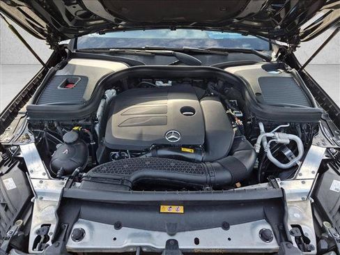 Used 2022 Mercedes-Benz GLC 300 image 20