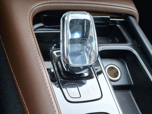 Used 2020 Volvo XC90 T8 Inscription image 17