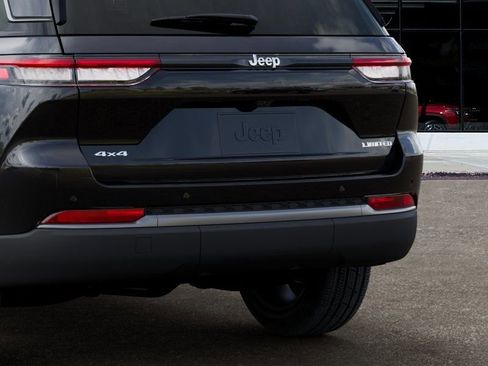 New 2026 Jeep Grand Cherokee Limited w/ Limited Altitude Package AWD/4WD image 13