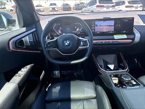 Used 2025 BMW X3 xDrive30i w/ Convenience Package AWD/4WD image 11