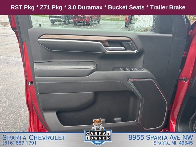 Used 2022 Chevrolet Silverado 1500 RST AWD/4WD image 9