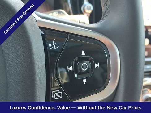 Certified 2024 Volvo XC60 B5 Plus w/ Protection Package Premier AWD/4WD image 23