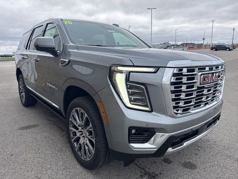 New 2026 GMC Yukon Denali w/ Denali Reserve Package AWD/4WD image 4