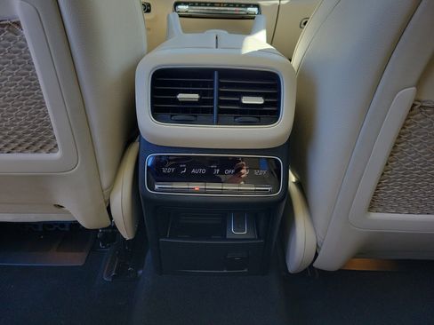 Used 2022 Mercedes-Benz GLS 450 GLS 450 image 16