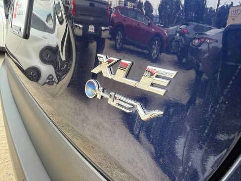 Certified 2025 Toyota RAV4 XLE AWD/4WD image 8