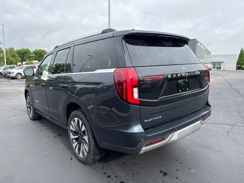 Used 2025 Ford Expedition Platinum w/ Driver's Package AWD/4WD image 5