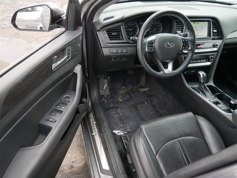 Used 2018 Hyundai Sonata Limited w/ Ultimate Package 07 image 10