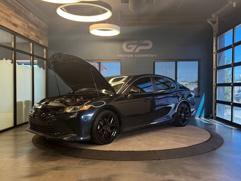 Used 2019 Toyota Camry LE FWD image 24