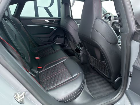 Used 2023 Audi RS 7 Sportback w/ Carbon Optic Package AWD/4WD image 18