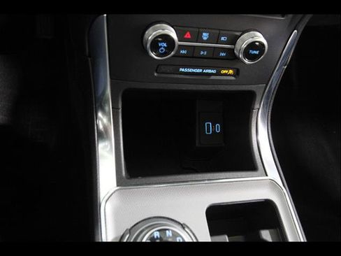 Certified 2022 Ford Edge Titanium w/ Equipment Group 301A AWD/4WD image 17