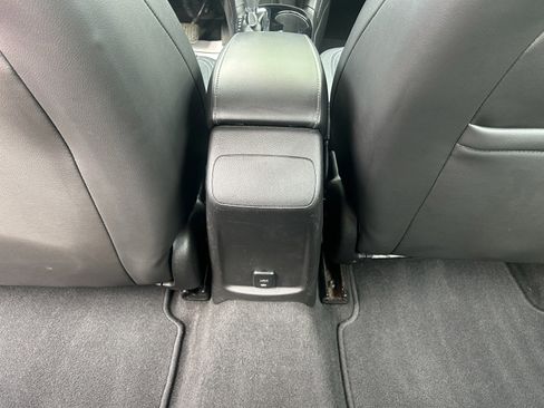 Used 2018 Chevrolet Cruze Premier image 17