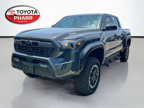Used 2025 Toyota Tacoma TRD Off-Road AWD/4WD image 1
