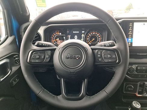 New 2026 Jeep Gladiator Sport image 19