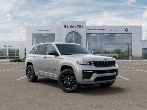 New 2026 Jeep Grand Cherokee Limited Reserve AWD/4WD image 1