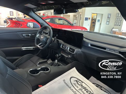 New 2025 Ford Mustang GT Premium w/ GT Performance Package image 9