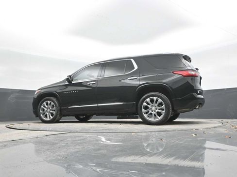 Used 2018 Chevrolet Traverse Premier image 32