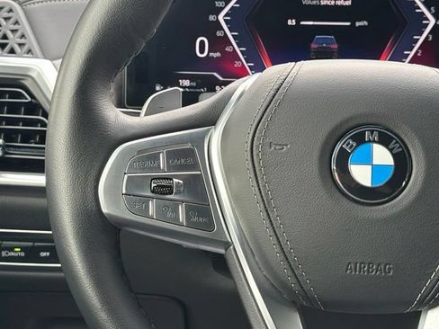 Used 2026 BMW X7 xDrive40i AWD/4WD image 21