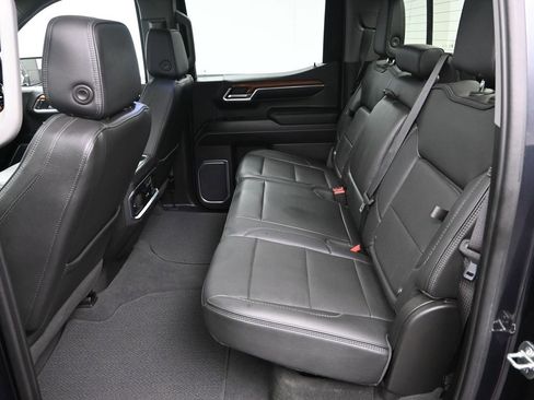 Used 2023 GMC Sierra 1500 Denali w/ Denali Reserve Package AWD/4WD image 31