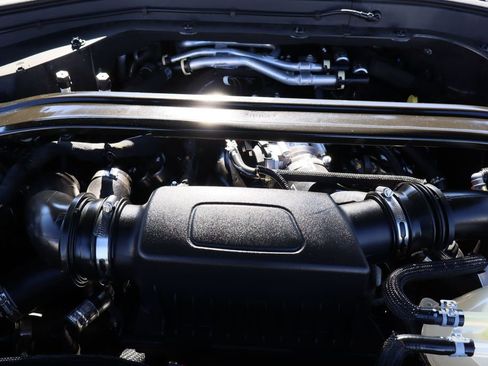 Used 2025 Lincoln Aviator Premiere w/ Jet Appearance Package image 32