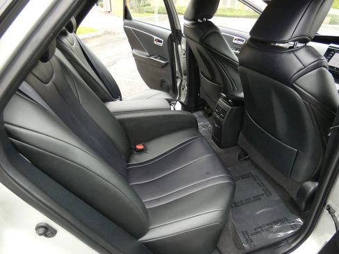 Used 2019 Toyota Mirai image 37