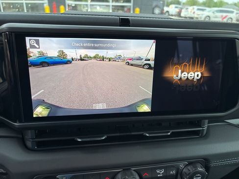 New 2026 Jeep Gladiator Sport AWD/4WD image 26