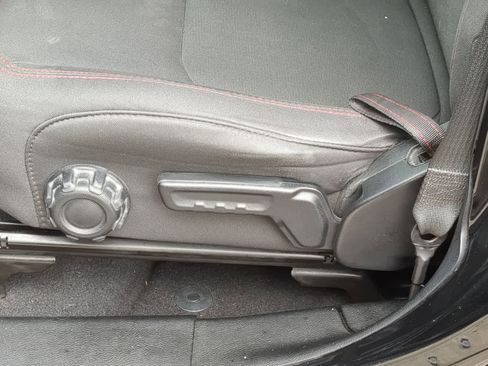 Used 2021 Jeep Wrangler Unlimited Rubicon image 17