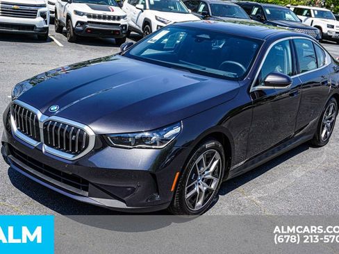 Used 2024 BMW i5 eDrive40i image 16