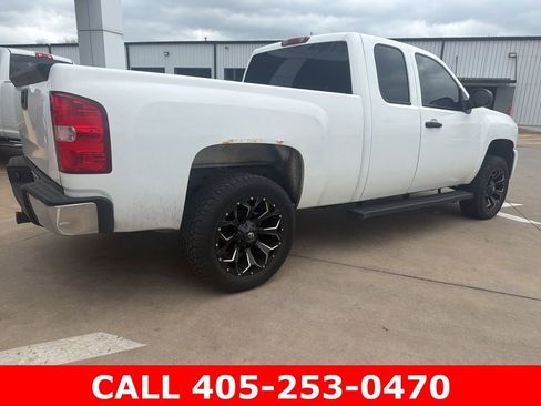 Used 2008 Chevrolet Silverado 1500 LT w/ All Star Edition RWD image 3